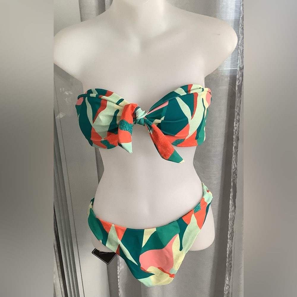 Colorful trendy knotted bandeau bikini set